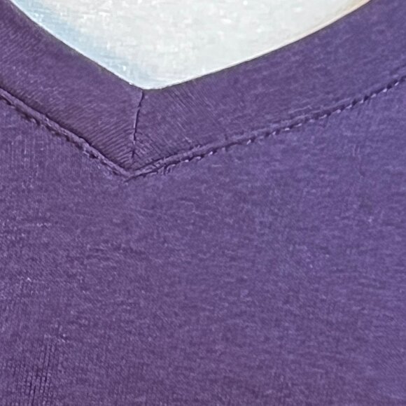 Eddie Bauer Purple Women's V Neck top Size Medium - Picture 6 of 10
